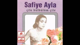 Safiye Ayla  Menekşe Gözler Hülyalı 1974 [upl. by Eutnoj]