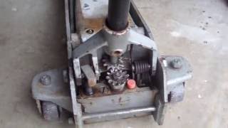 How to repair a floor jack that leaks fluid [upl. by Nwahsor100]