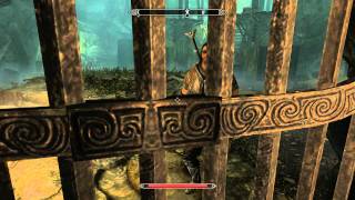 Skyrim  Dustmans Cairn How to open the gate  Proving honor Retrieve the fragment [upl. by Devland]